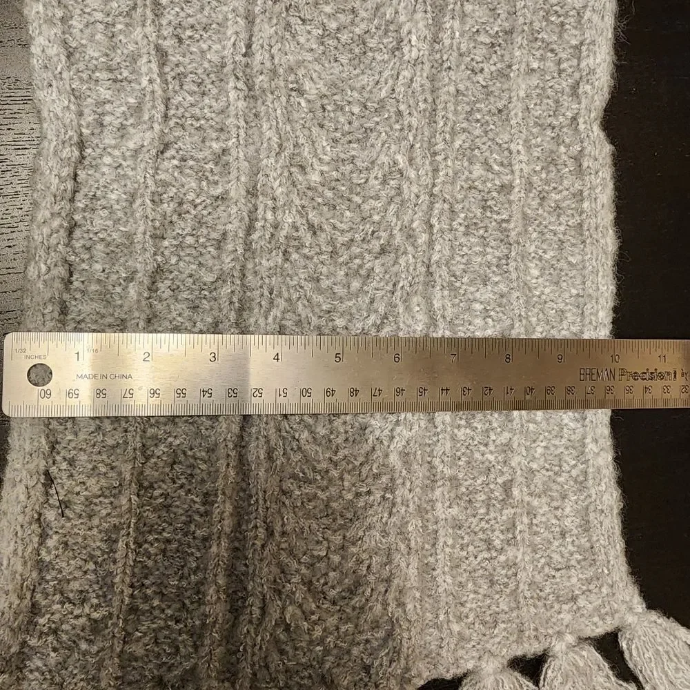 STEVE MADDEN Cable Knit Scarf